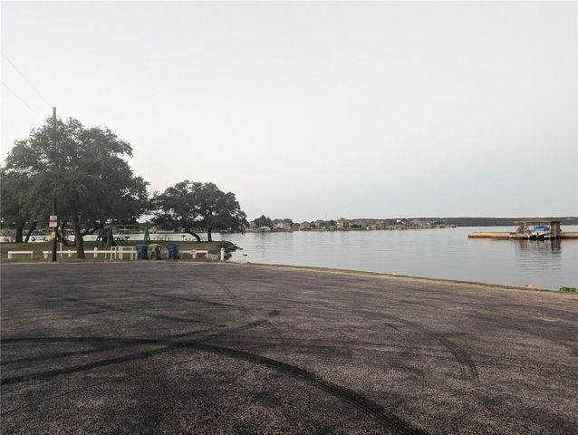 914 Indian Creek Drive, Granbury, TX 76048