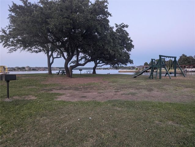 914 Indian Creek Drive, Granbury, TX 76048