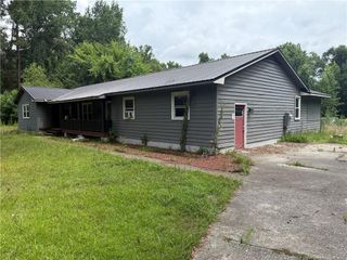 305 E Third Street E, Parkton, NC 28371