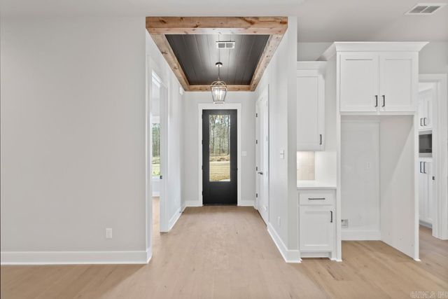 3092 Avilla Manor Trail, Alexander, AR 72002