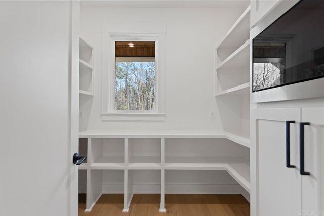 3092 Avilla Manor Trail, Alexander, AR 72002