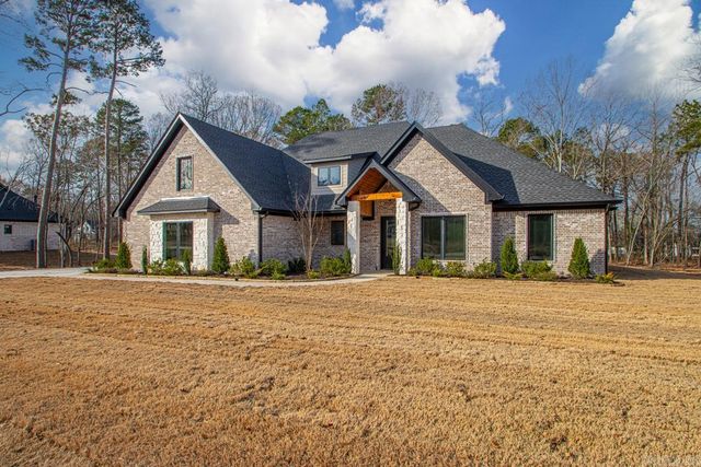 3092 Avilla Manor Trail, Alexander, AR 72002