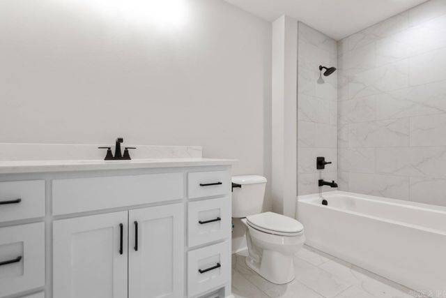 3092 Avilla Manor Trail, Alexander, AR 72002