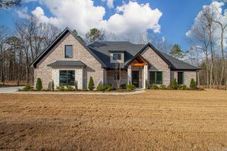 3092 Avilla Manor Trail, Alexander, AR 72002