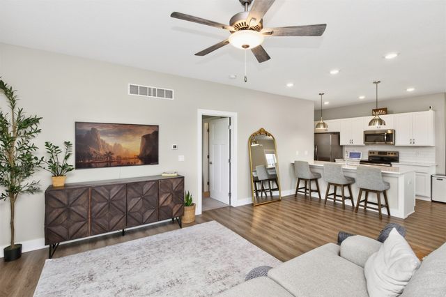 2812 Yordi Drive, Norwalk, IA 50211