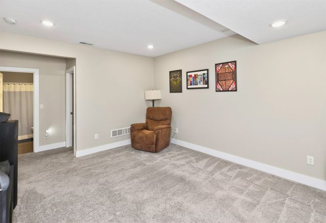 2812 Yordi Drive, Norwalk, IA 50211