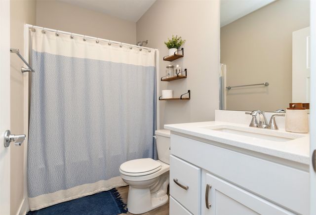 2812 Yordi Drive, Norwalk, IA 50211