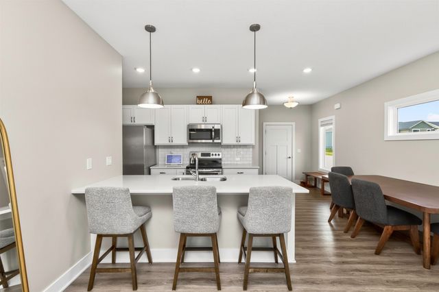 2812 Yordi Drive, Norwalk, IA 50211