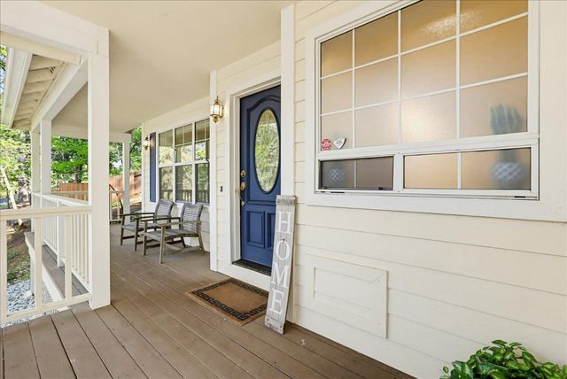 21324 Oak Ridge Dr, Grass Valley, CA 95945