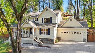 21324 Oak Ridge Dr, Grass Valley, CA 95945