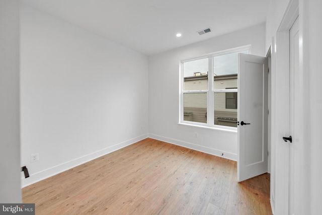 5420 GOSHAWK ALY, Bethesda, MD 20816