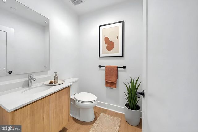 5420 GOSHAWK ALY, Bethesda, MD 20816