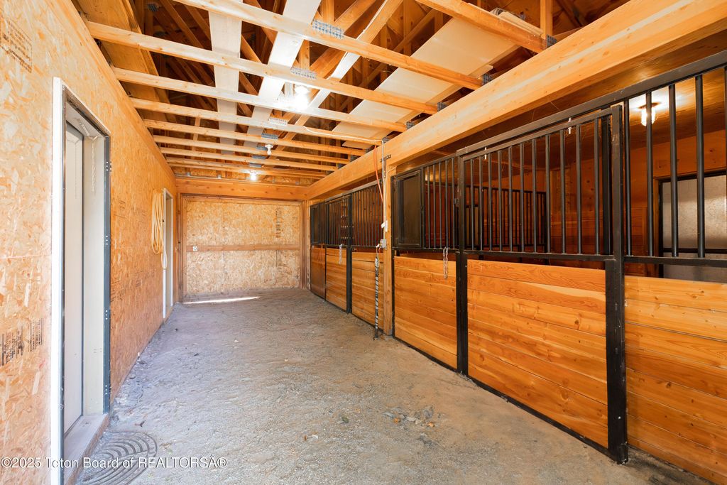 5405 W ULYSSES Lane, Wilson, WY 83014 photo 15