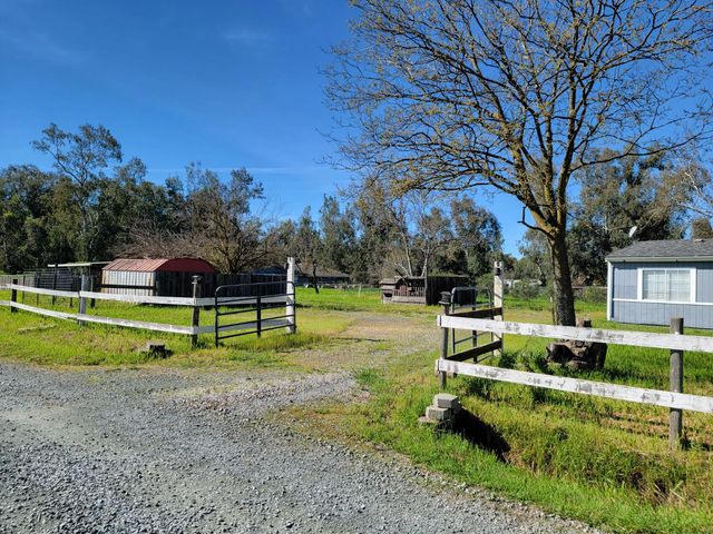 13995 Beskeen Rd, Herald, CA 95638