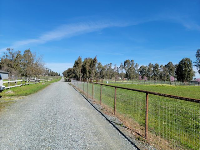 13995 Beskeen Rd, Herald, CA 95638