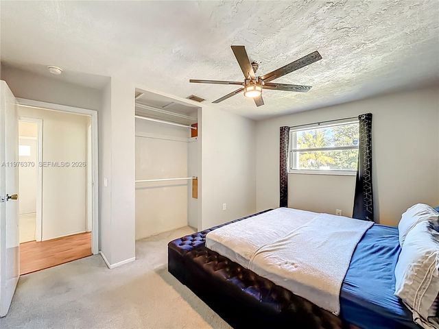 2913 Dolphin Dr, Miramar, FL 33025