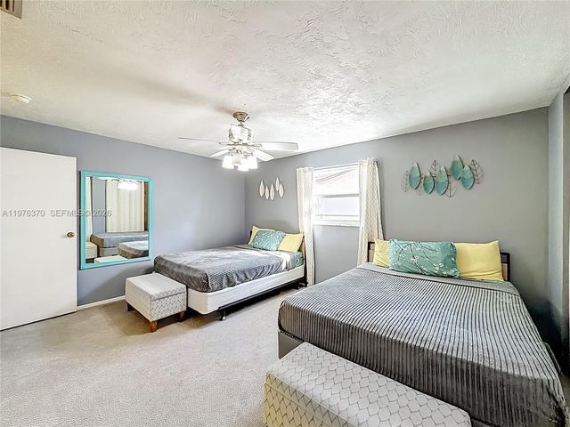 2913 Dolphin Dr, Miramar, FL 33025