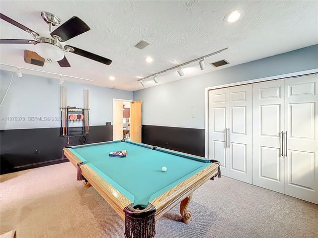 2913 Dolphin Dr, Miramar, FL 33025