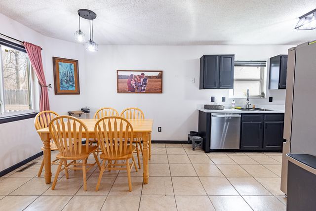 2845 W Cherokee Street, Springfield, MO 65807