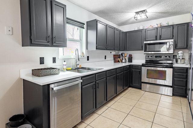 2845 W Cherokee Street, Springfield, MO 65807