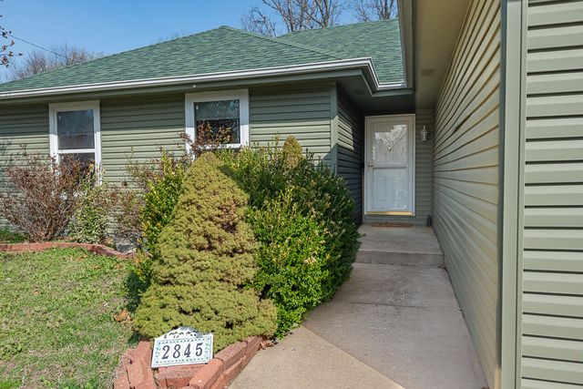 2845 W Cherokee Street, Springfield, MO 65807