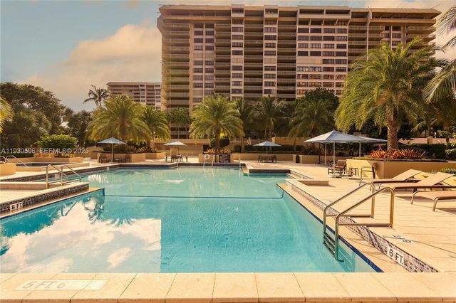 2 Grove Isle Dr B703, Miami, FL 33133