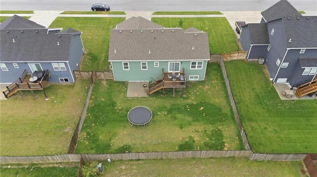 941 N Cottonwood Court, Tonganoxie, KS 66086