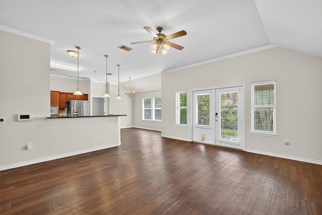 409 Long Point Dr, Portland, TX 78374