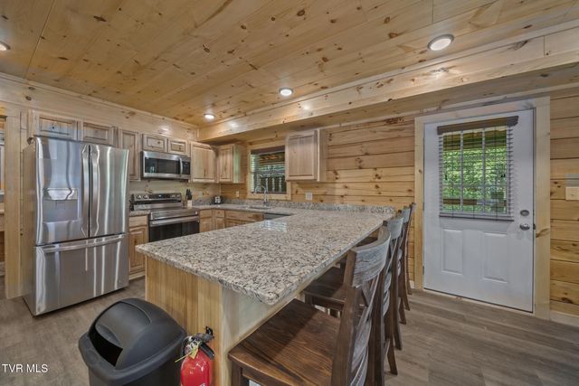 1516 Rainbow Ridge Way, Sevierville, TN 37862