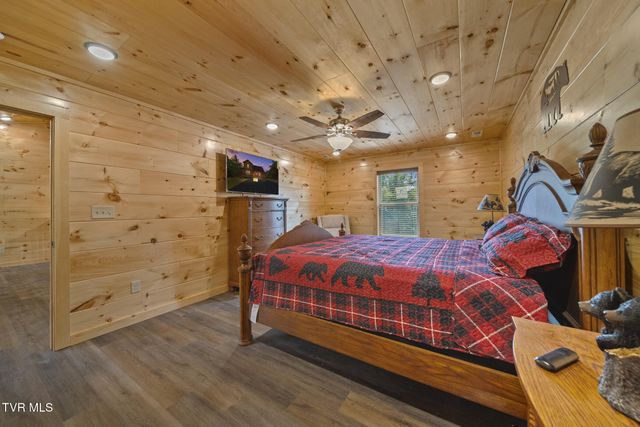 1516 Rainbow Ridge Way, Sevierville, TN 37862