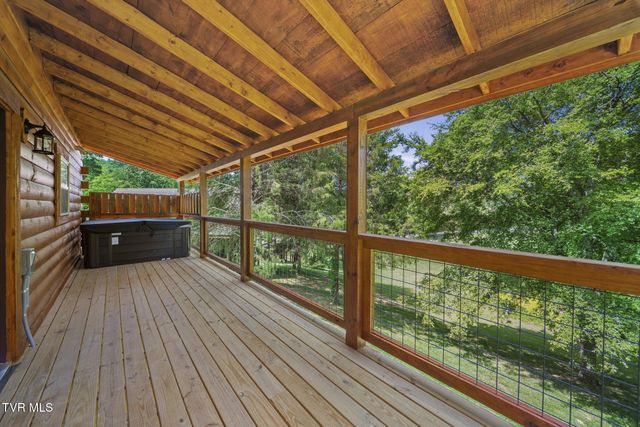 1516 Rainbow Ridge Way, Sevierville, TN 37862