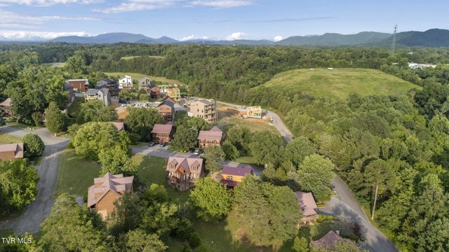 1516 Rainbow Ridge Way, Sevierville, TN 37862