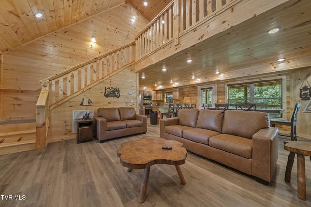 1516 Rainbow Ridge Way, Sevierville, TN 37862