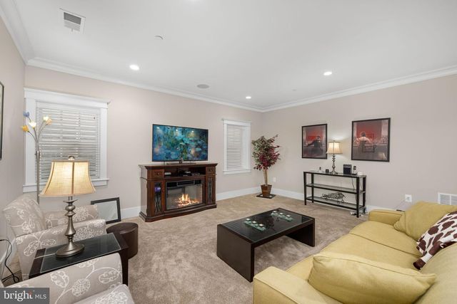 4508 WINDSOR LN, Bethesda, MD 20814