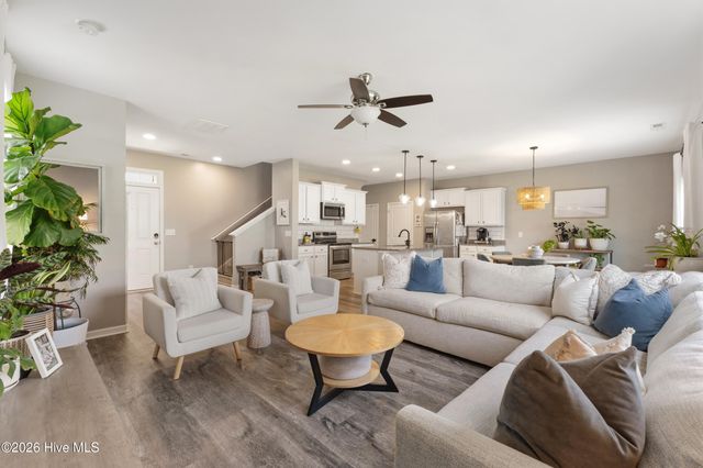9741 Woodriff Circle NE, Leland, NC 28451
