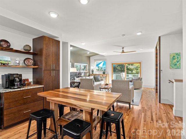 14 Sulphur Springs Road, Asheville, NC 28806