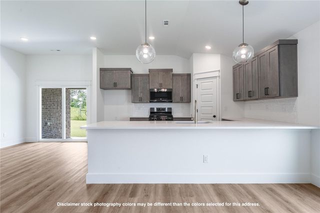 5011 Vista Avenue, Springdale, AR 72762