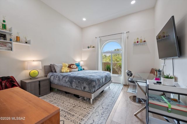 5833 N Placita Del Baron, Tucson, AZ 85718