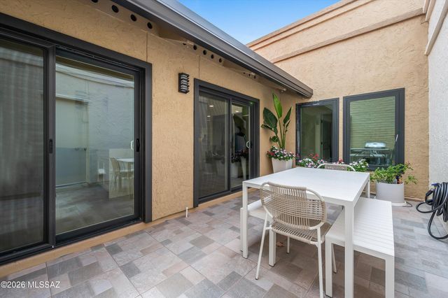 5833 N Placita Del Baron, Tucson, AZ 85718