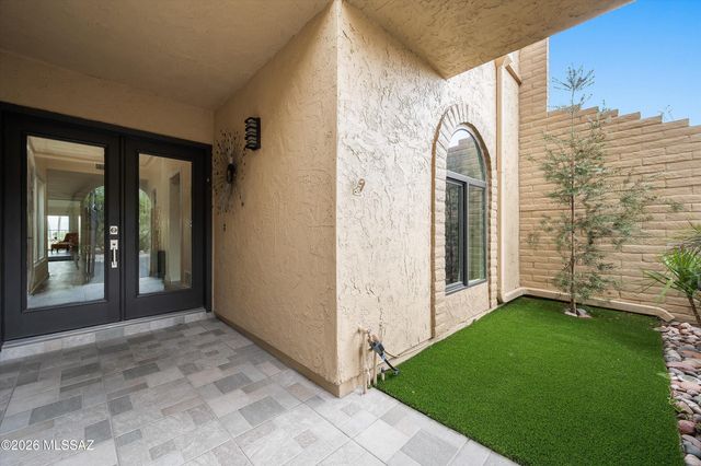 5833 N Placita Del Baron, Tucson, AZ 85718