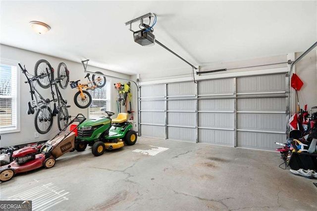 511 Grand Oaks Avenue, Bethlehem, GA 30620