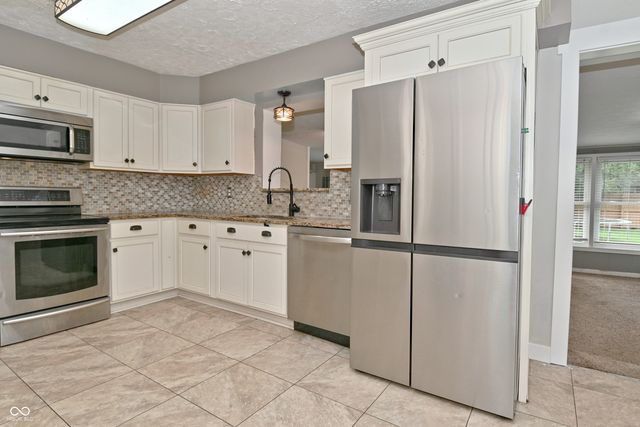 6641 W 15th Street, Indianapolis, IN 46214