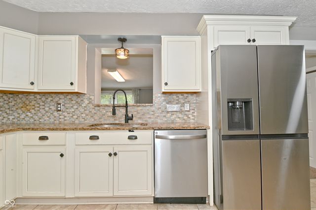 6641 W 15th Street, Indianapolis, IN 46214
