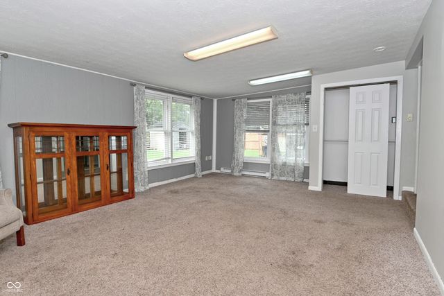 6641 W 15th Street, Indianapolis, IN 46214