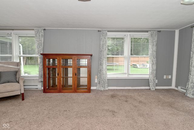 6641 W 15th Street, Indianapolis, IN 46214
