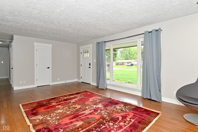 6641 W 15th Street, Indianapolis, IN 46214
