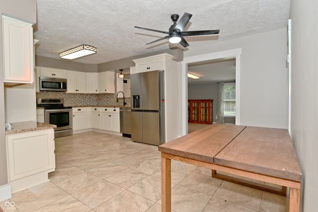 6641 W 15th Street, Indianapolis, IN 46214