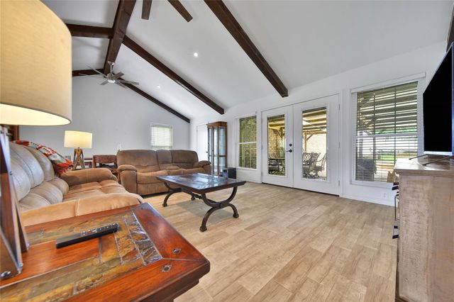 32242 Robin Lane, Waller, TX 77484