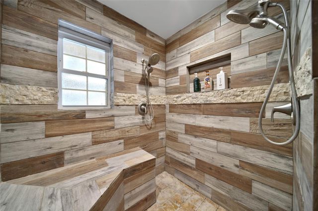 32242 Robin Lane, Waller, TX 77484