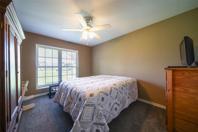 32242 Robin Lane, Waller, TX 77484